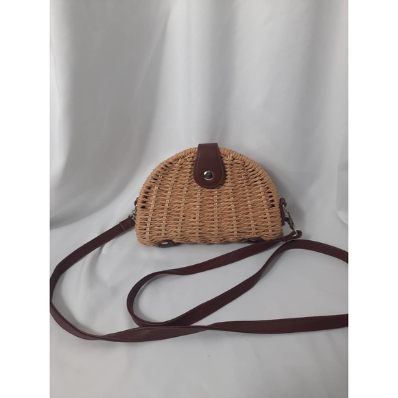 White House Black Market Handbags - WHBM straw crossbody bag purse